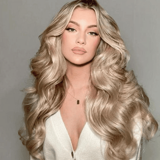 Dickere Haare bekommen – unsere besten Tipps
