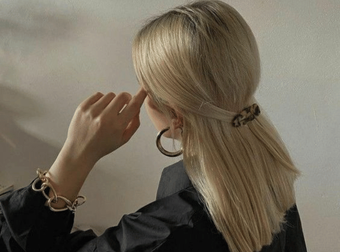 Schulterlange Haare stylen: moderne und simple Looks