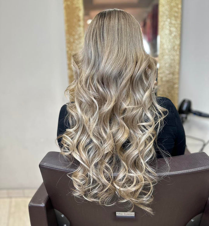 Wellige Tape Extensions Echthaar Tape Extensions der Extraklasse von Hickenbick Hair online kaufen